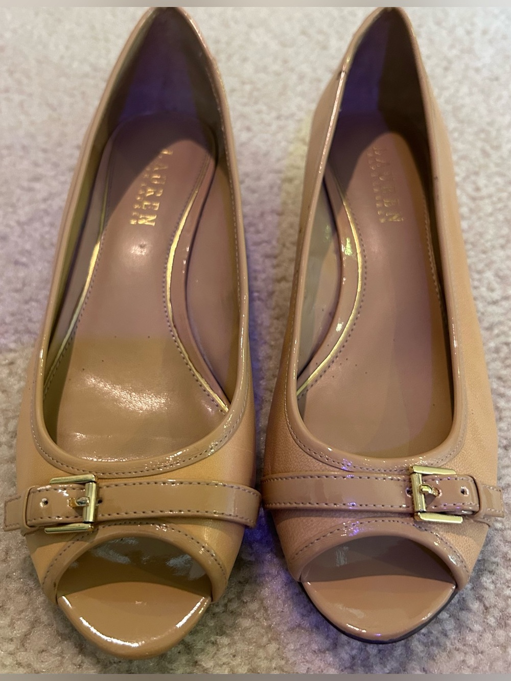 Lauren Ralph Lauren Women’s Madison Camel Wedge Buckle Slip-On Shoe EUC 8